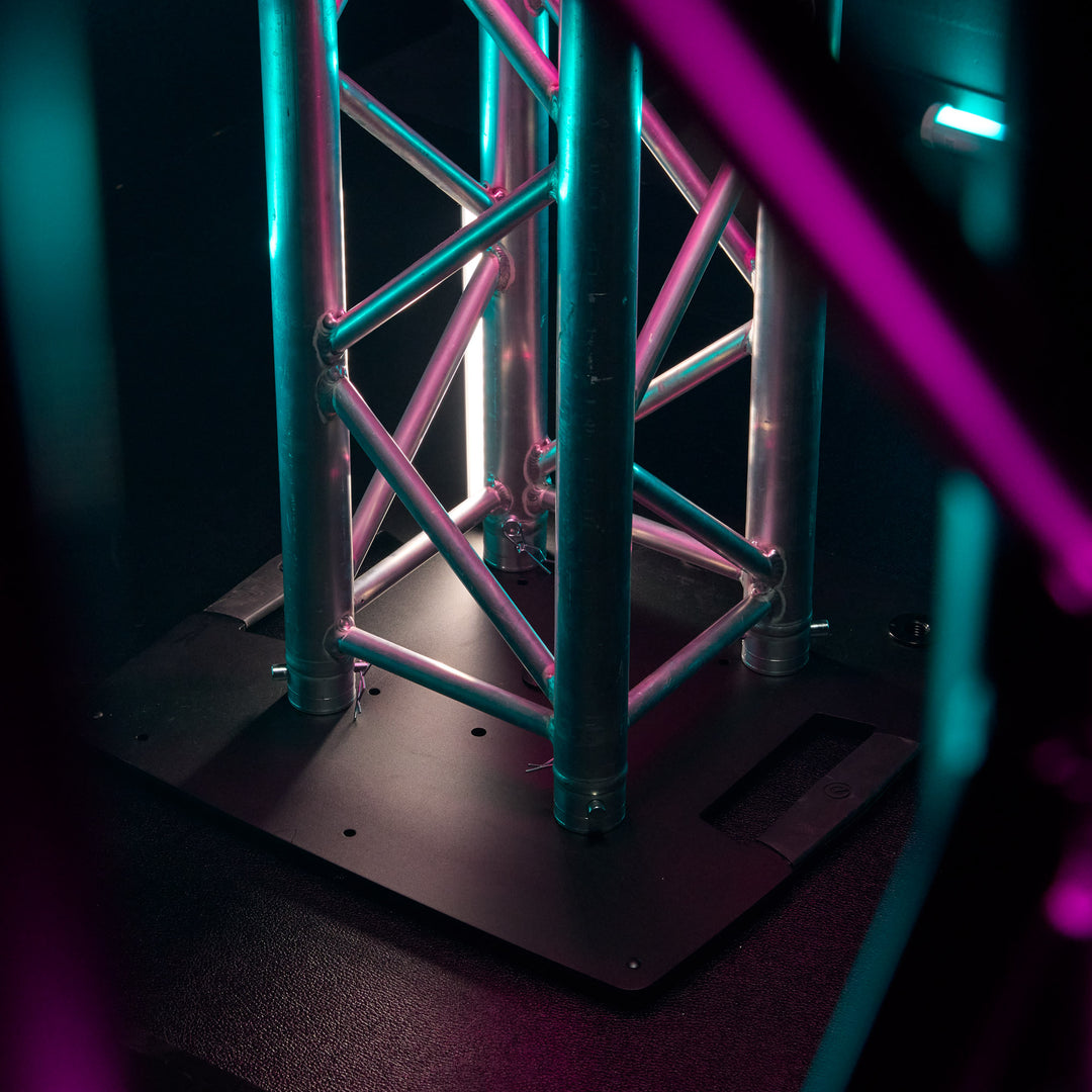Gravity TWB 431 T B - Base de tournée multifonctionnelle carrée en acier avec possibilité de montage sur structure