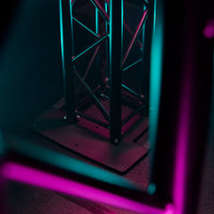Gravity TWB 431 T B - Base de tournée multifonctionnelle carrée en acier avec possibilité de montage sur structure