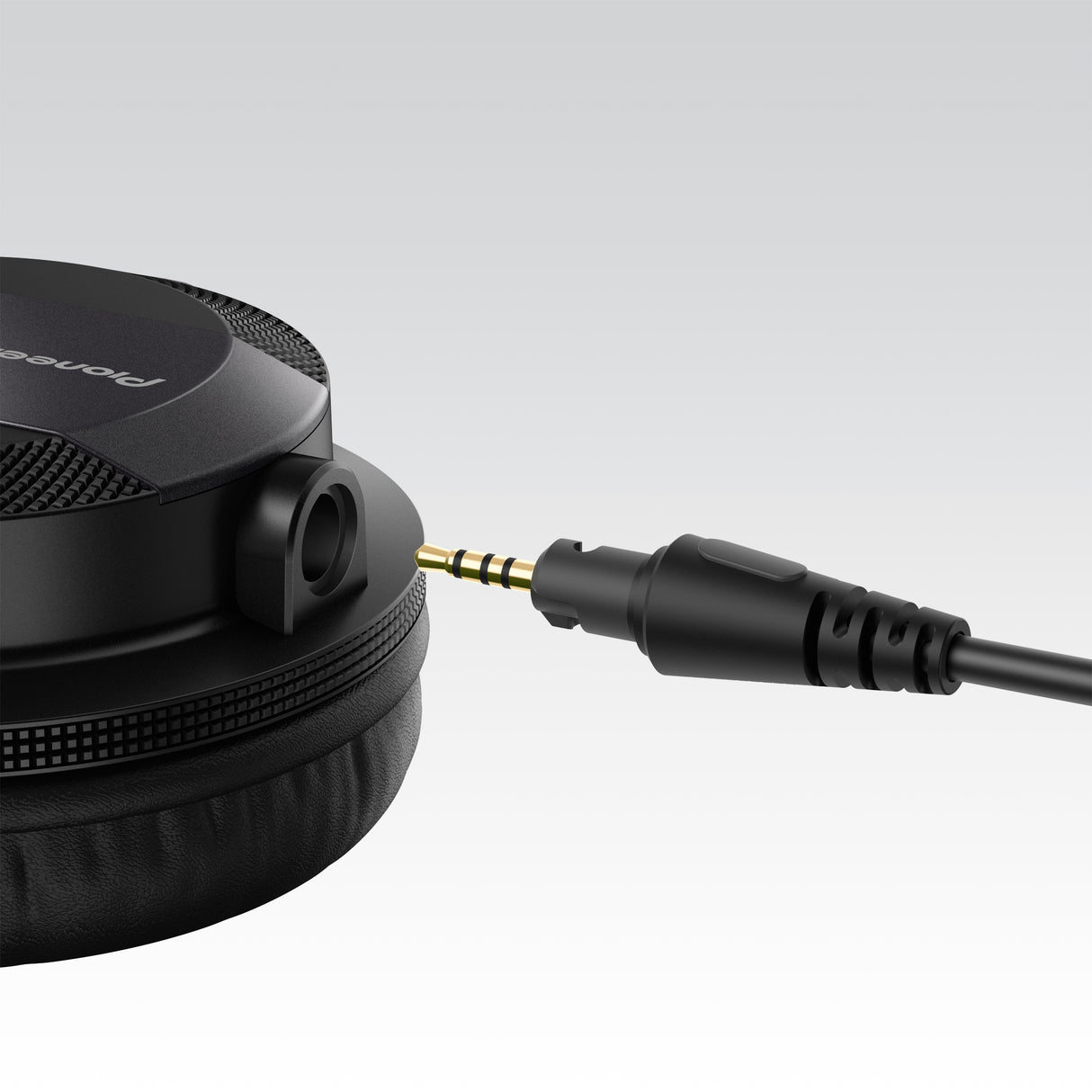Pioneer DJ HDJ-CUE1 DJ-headphones (Black)