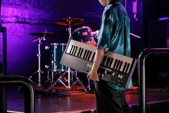 Hammond M-solo Organ (Black)