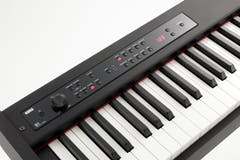 Korg D1 Piano électrique (Noir)