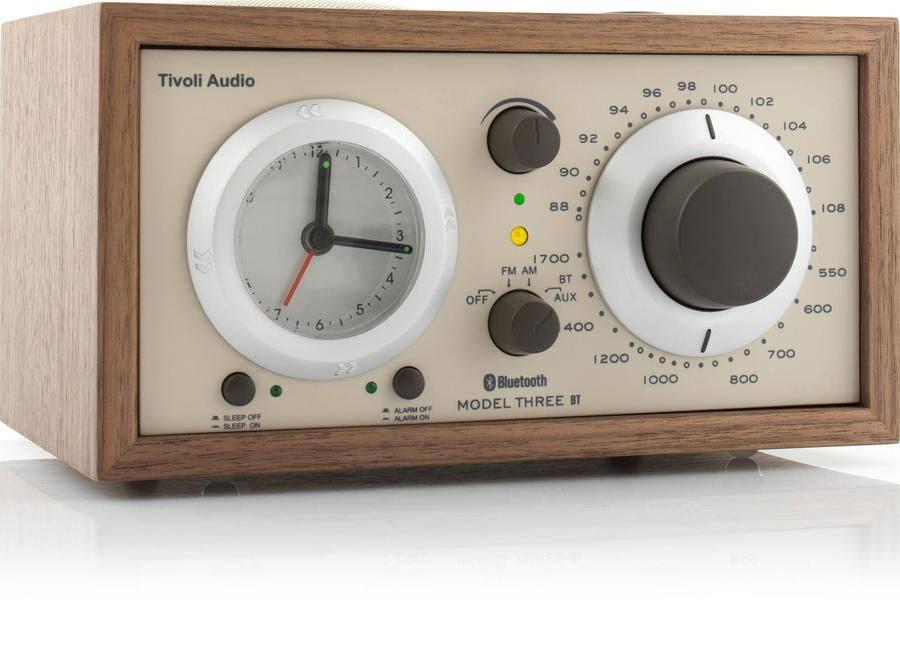 Tivoli Audio MODEL Three Minianlæg avec Bluetooth et USB (Noyer, Beige)