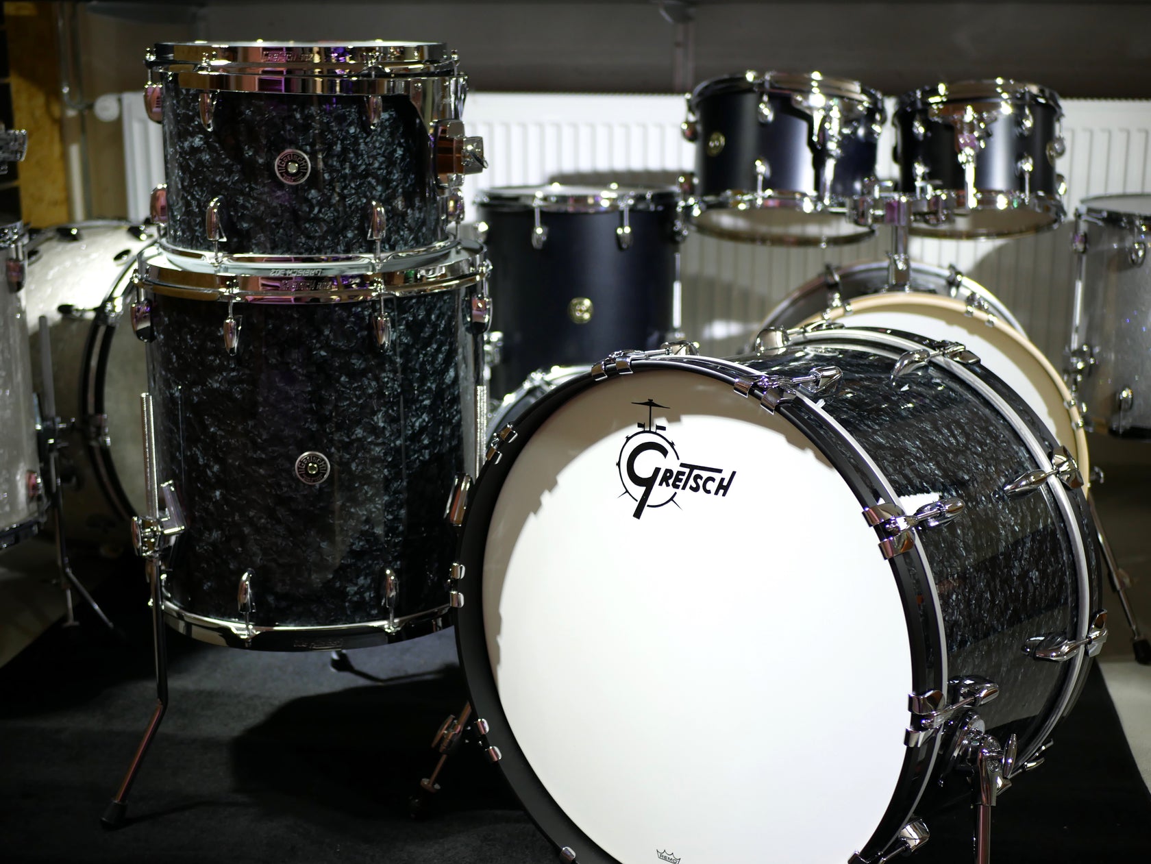 Gretsch Brooklyn Deep Black Marine Pearl Drum Set - Exhibition Model