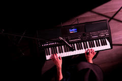 Yamaha PSR-SX600 Craviers (Noir)