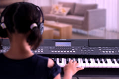 Yamaha PSR-SX600 Craviers (Noir)
