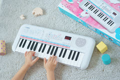 Yamaha PSS E30 Craviers pour enfants (Blanc)