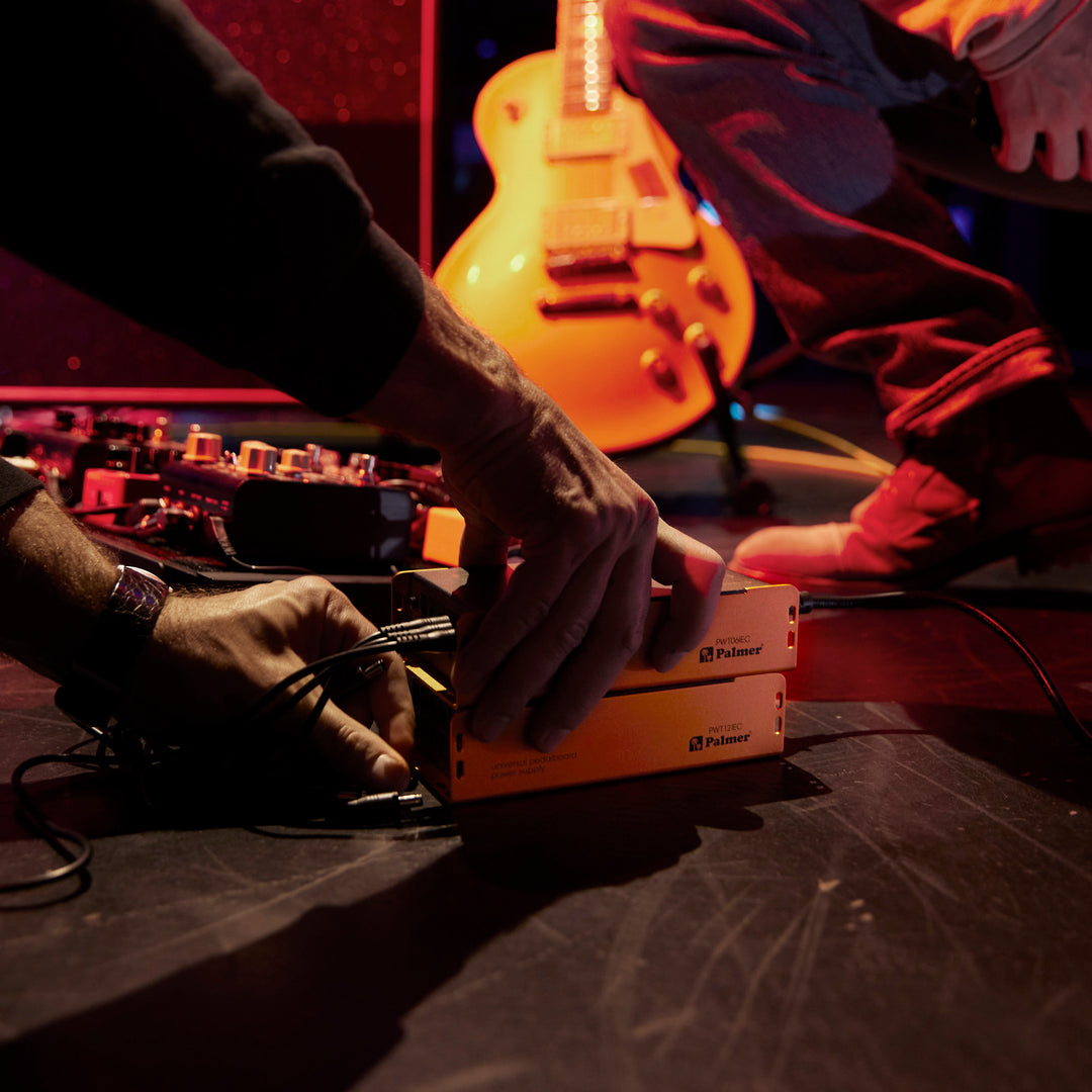 Palmer PWT 12 IEC - Bloc d'alimentation universel pour pedalboard avec USB
