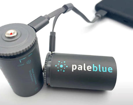 Pale Blue Pile rechargeable Li-Ion de type D, 2 pièces