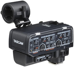 Adaptateur de microphone Tascam CA-XLR2D pour caméra, entrée analogique