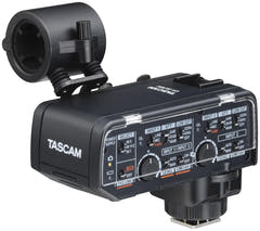 Tascam CA-XLR2D adaptateur microphone pour caméra, Fuji film