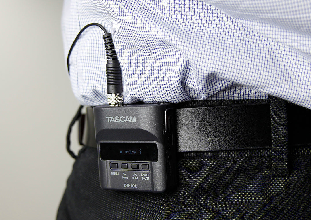 Enregistreur Tascam DR-10L avec microphone cravate, blanc