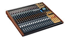Tascam Model 24 console analogique et enregistreur numérique 24 pistes