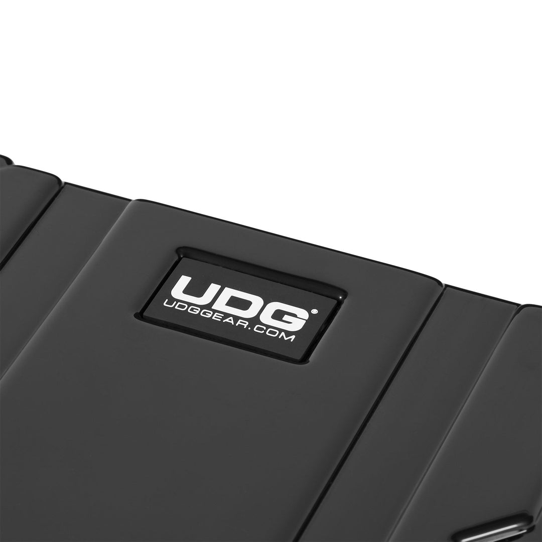 UDG Ultimate 12" Housse pour équipement de mixage Noir