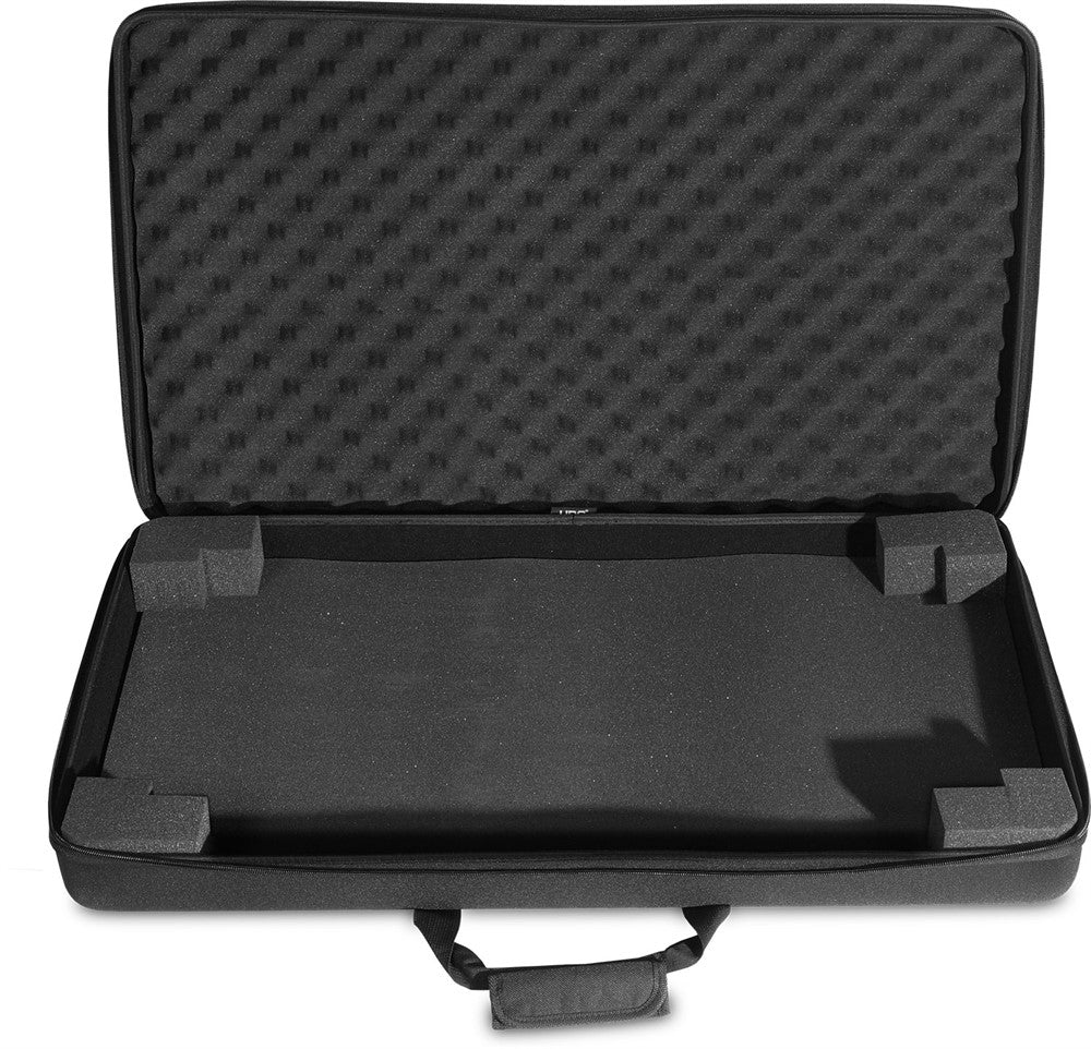 UDG Creator NI Traktor Kontrol S4 MK3/S2 MK3/Numark Mixstream Pro hardcase Noir