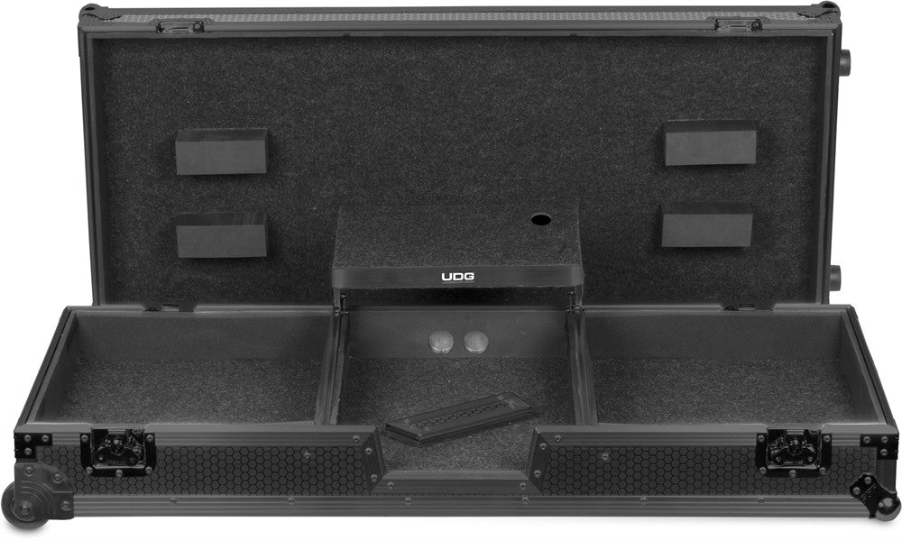 Set d’étui de transport avion UDG Ultimate Multi Format Turntable/Mixer Blk Plus