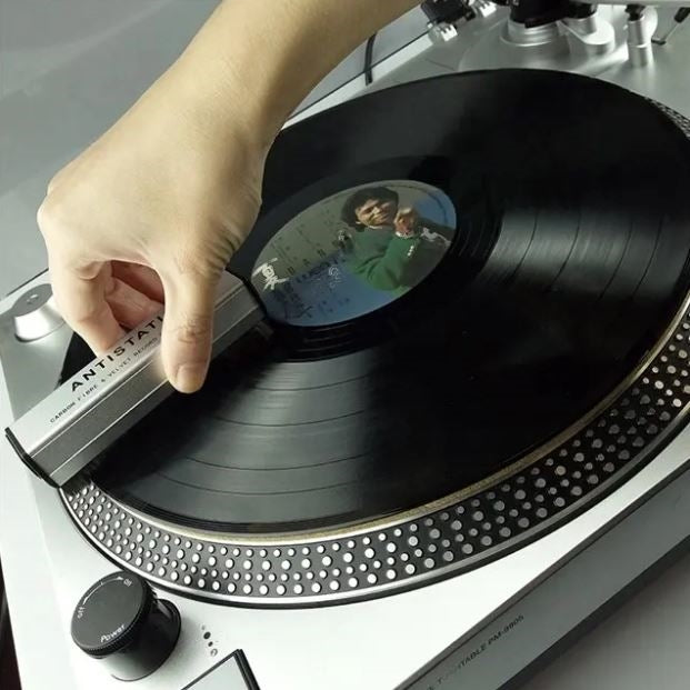 Brosse en Velours et Fibre de Carbone pour Disques Vinyles