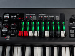 Yamaha YC61 Digital Stage Craviers (Waterfall)