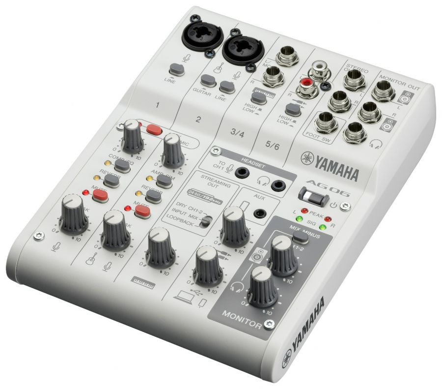 Yamaha AG06 MkII - Mixeur pour Live Streaming (Blanc)