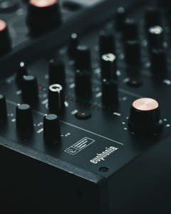 Pioneer DJ EUPHONIA + PLX-1000 Pack