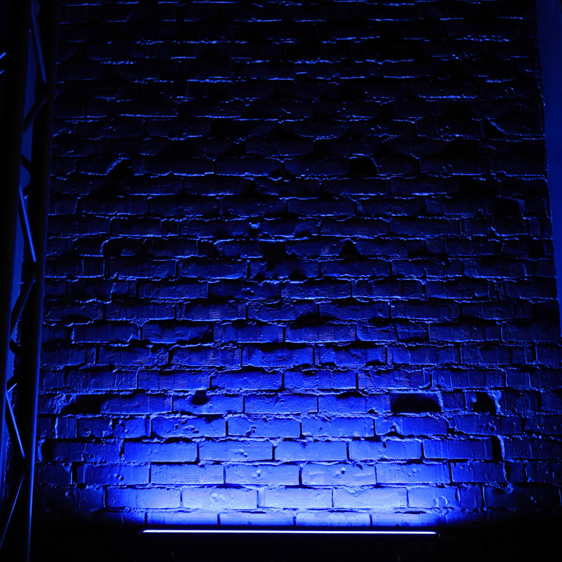 Light4Me Strobe Multi Bar LED – RGB+CW Strobe & Blinder