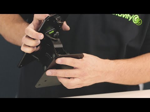 Gravity SP WMBS 30 B - Barre de sécurité et fixation murale orientable pour enceintes jusqu'à 30 kg