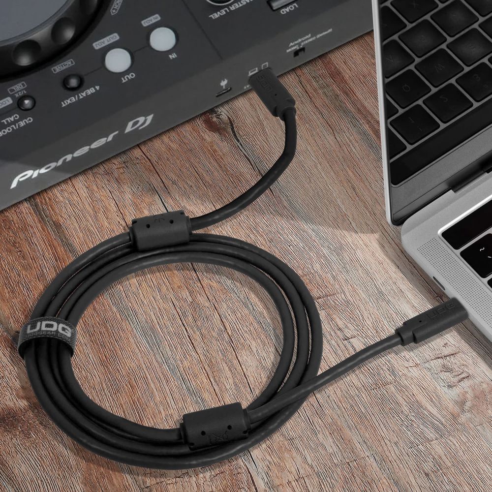 UDG Ultimate Cable USB 3.2 C-C Noir Straight 1,5m